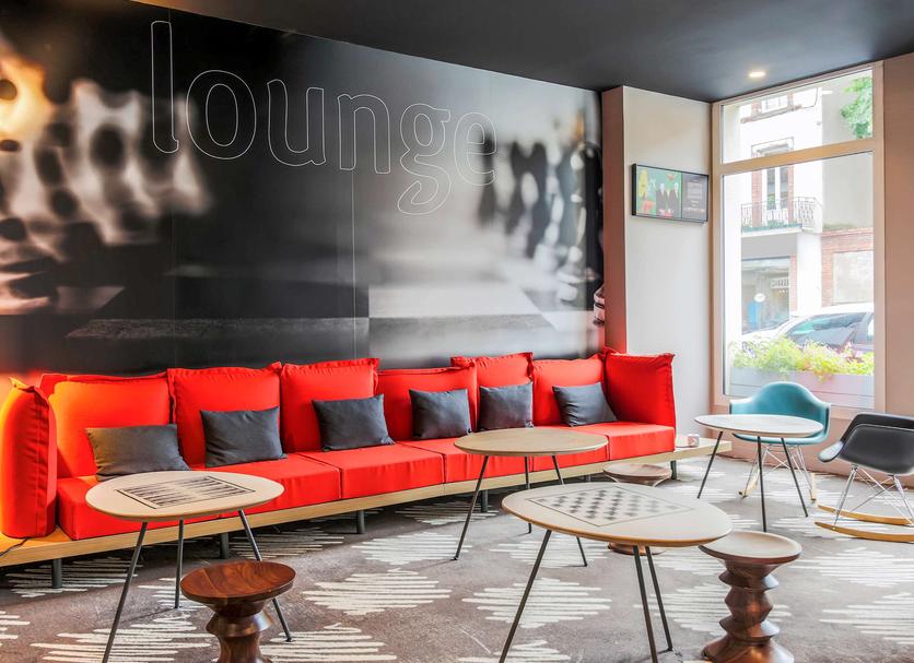 Lounge Photo
