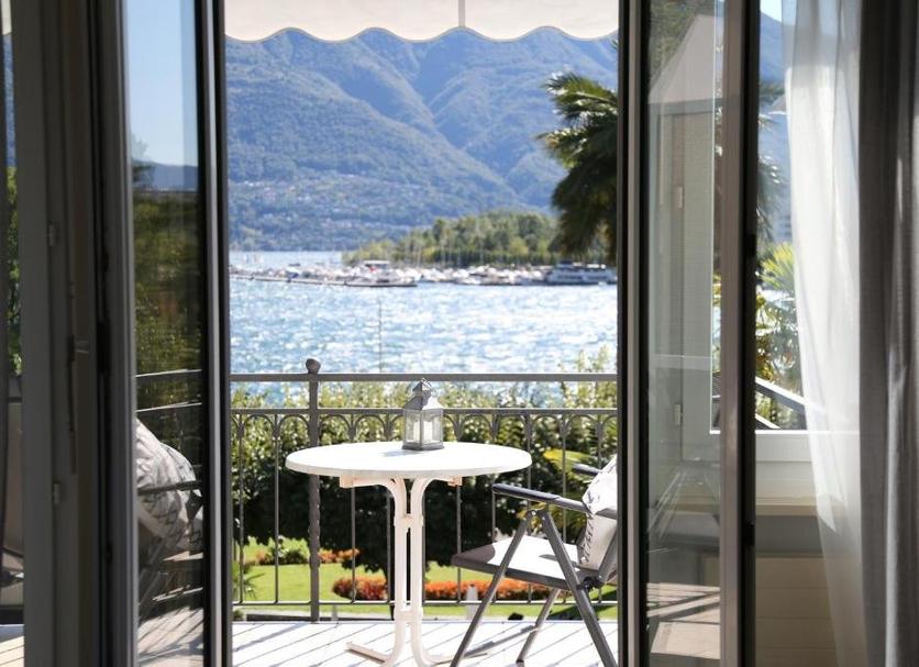 Balcony Photo