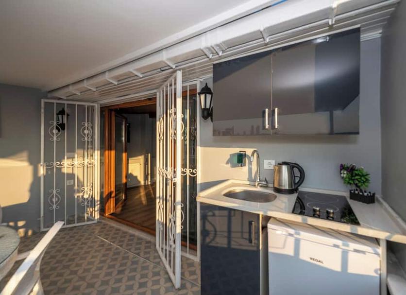Kitchen Photo