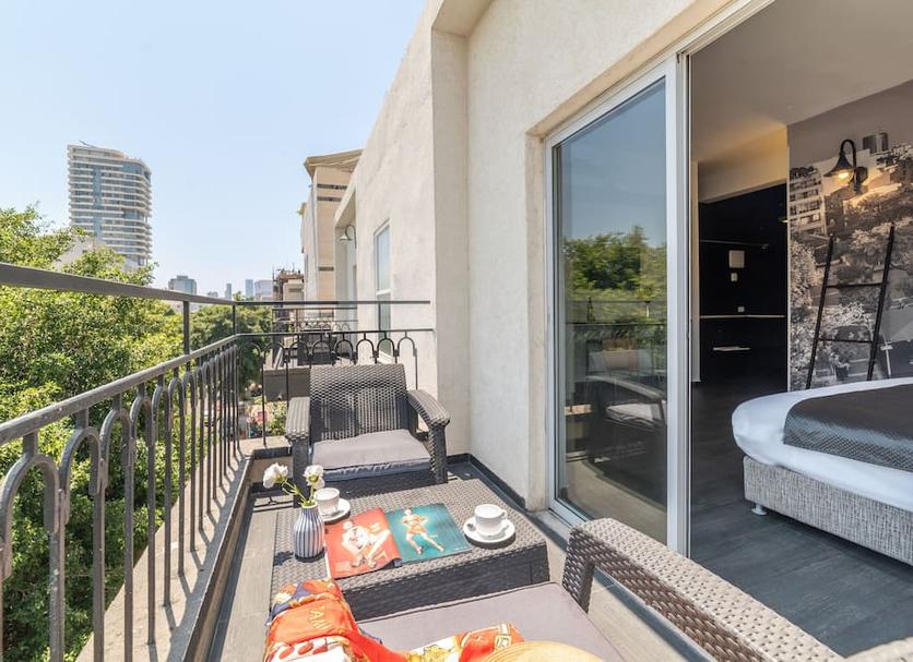 Balcony Photo