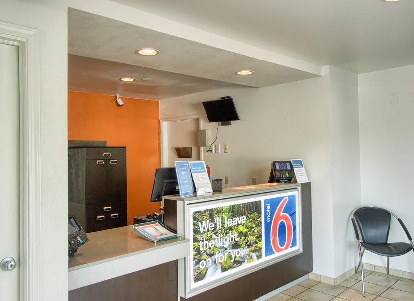 Front desk Photo