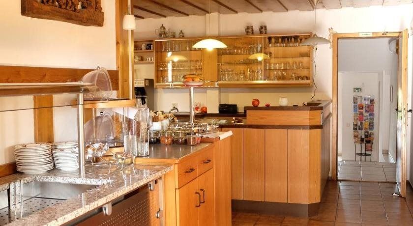 Kitchen Photo