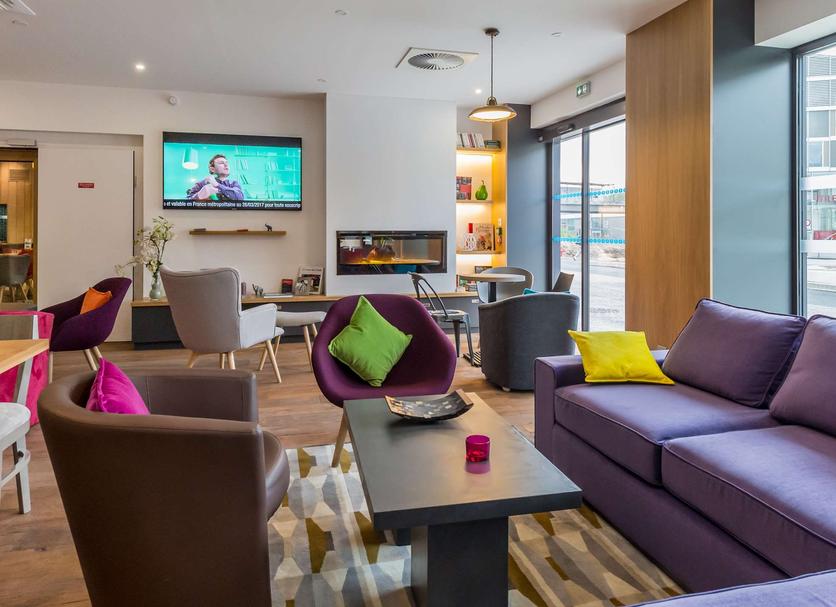 Lounge Photo