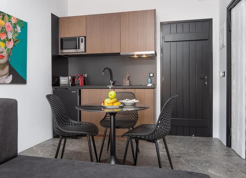 Kitchen Photo