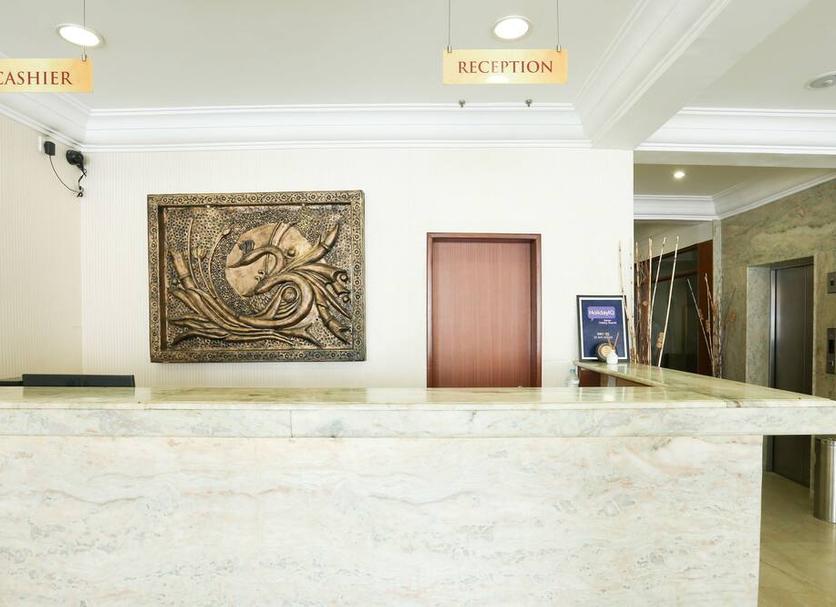 Front desk Photo