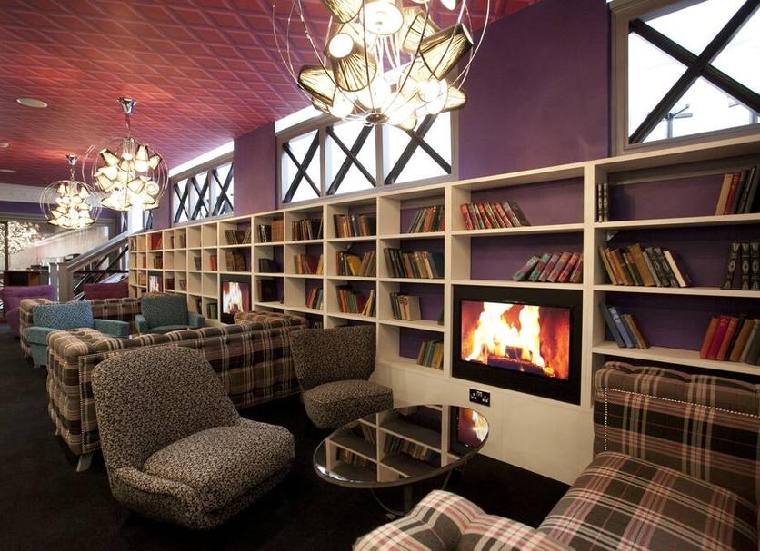 Lounge Photo