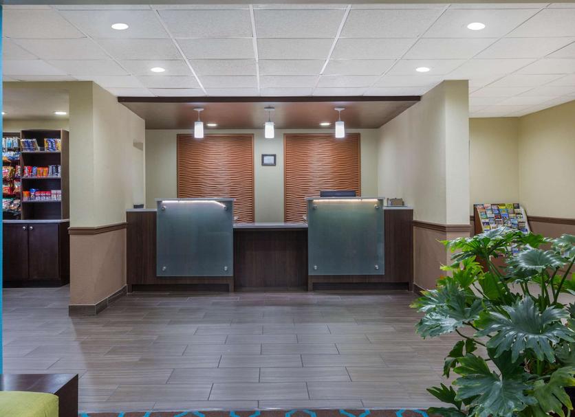 Front desk Photo