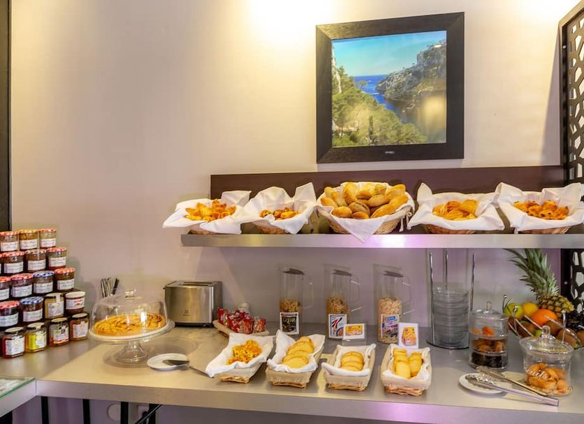 Buffet Photo