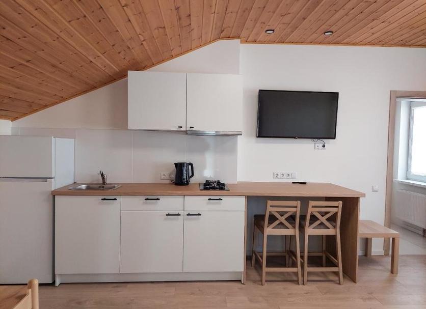 Kitchen Photo