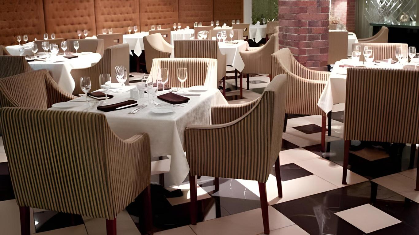 Benefit Plaza Hotel