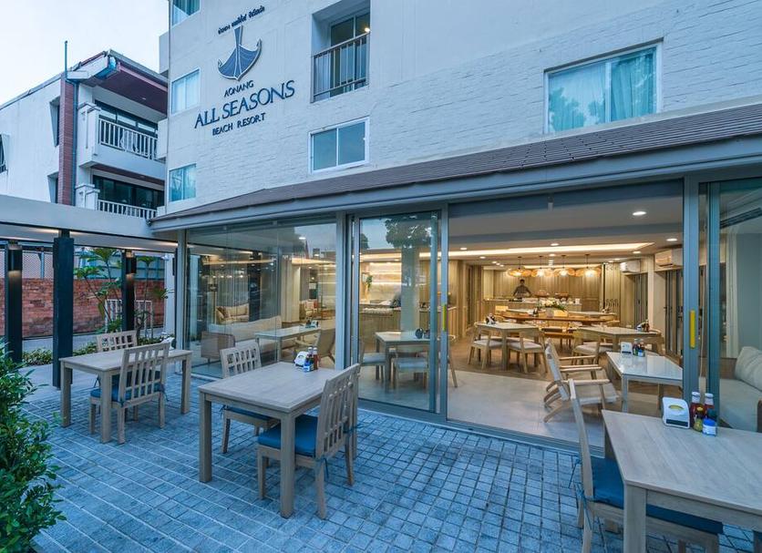 Restaurant Photo