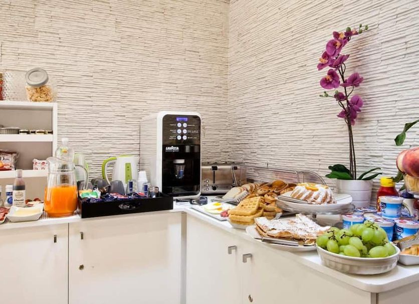 Buffet Photo