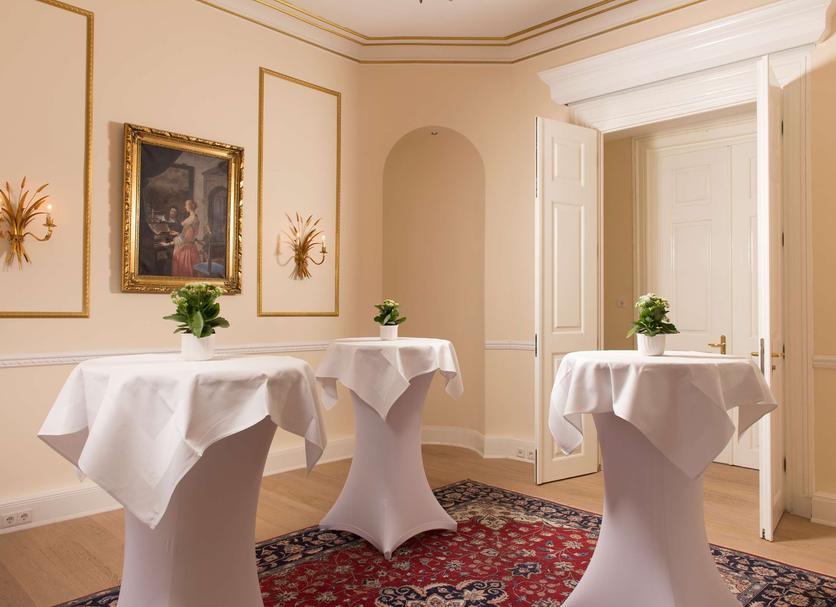 Banquet hall Photo
