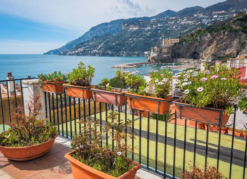 Balcony Photo