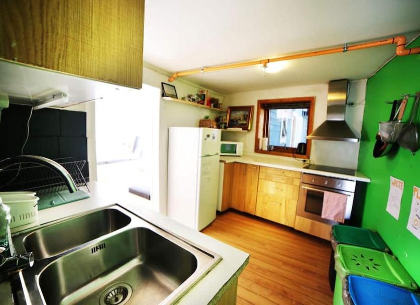 Kitchen Photo