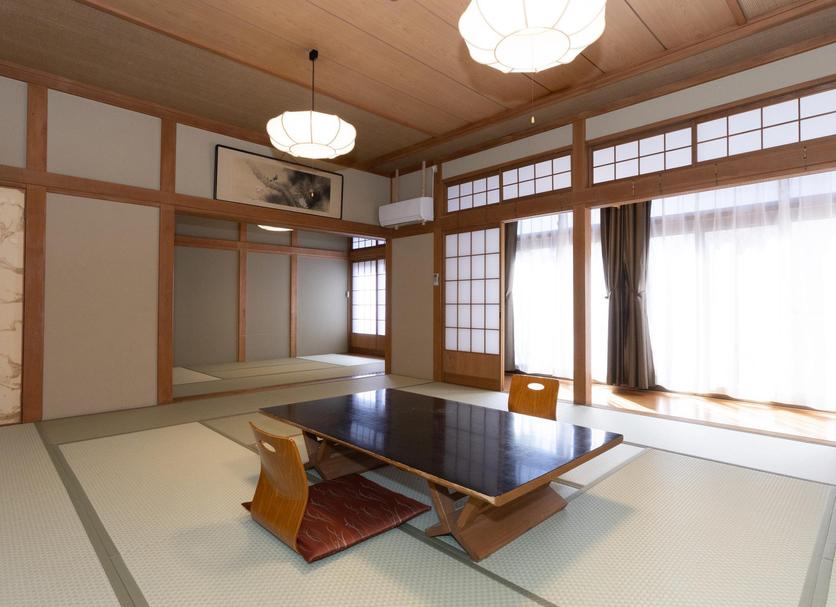 Dining room Photo