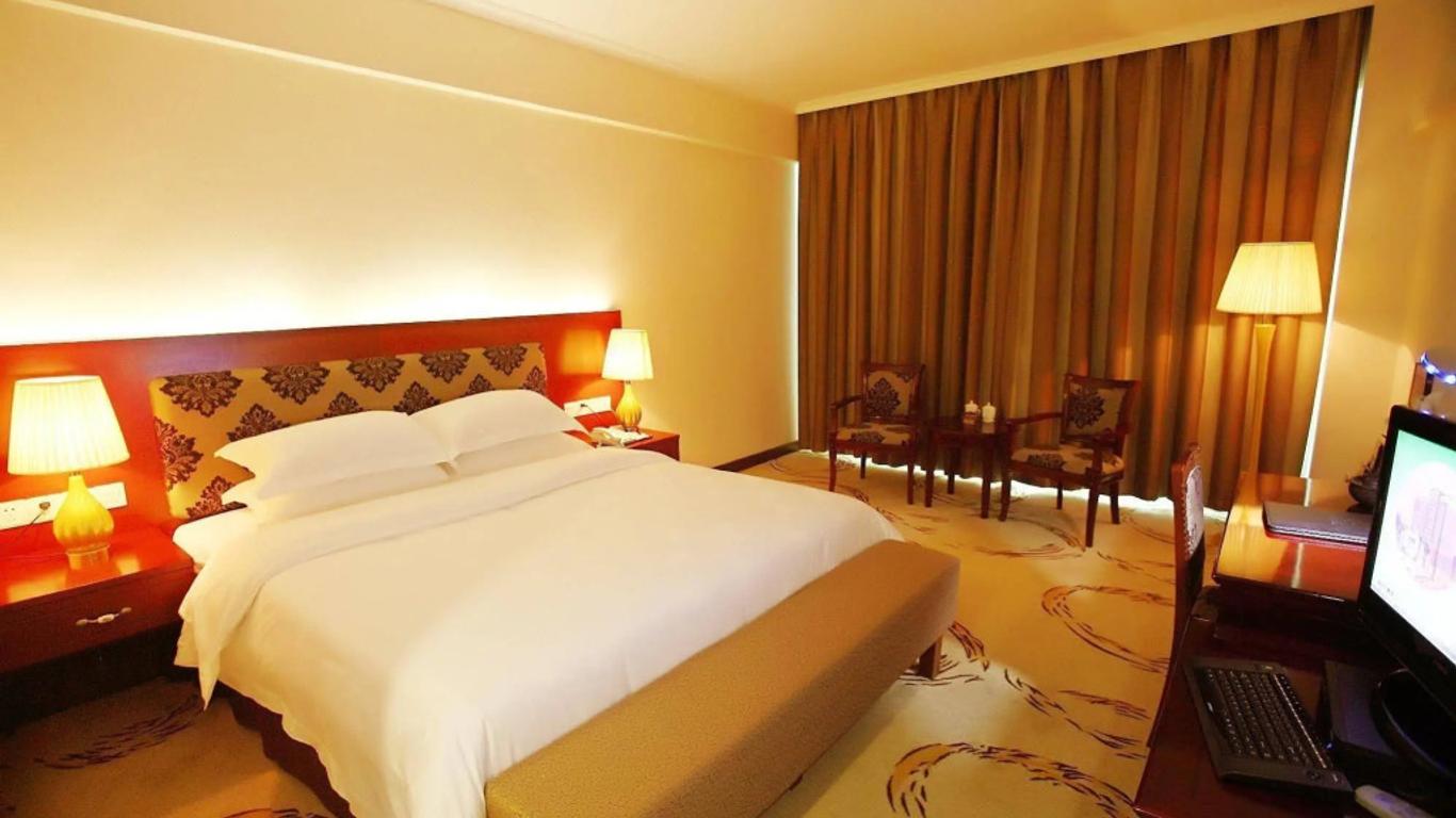 Carefree Hotel