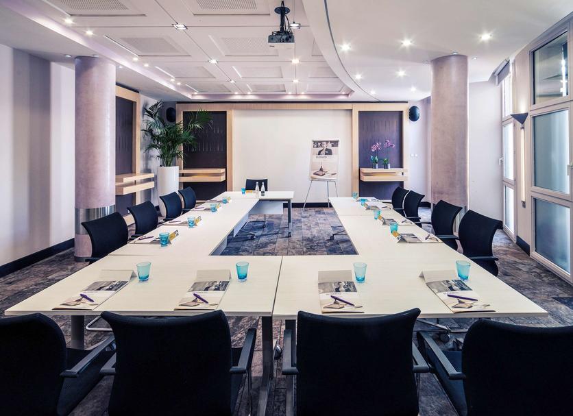 Conference room Photo