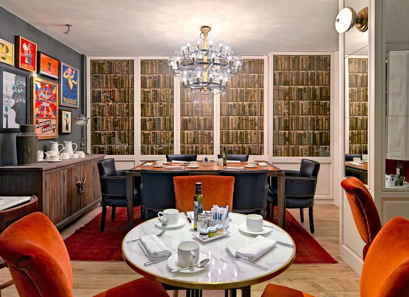 Restaurant Photo
