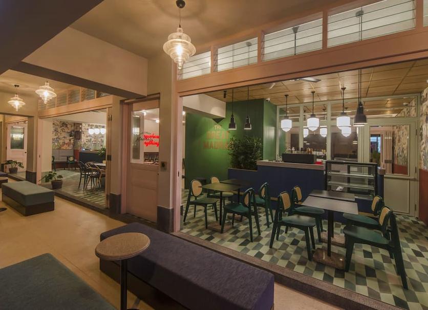 Restaurant Photo