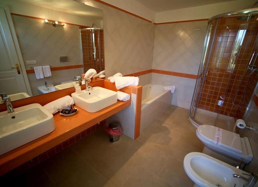Bathroom Photo