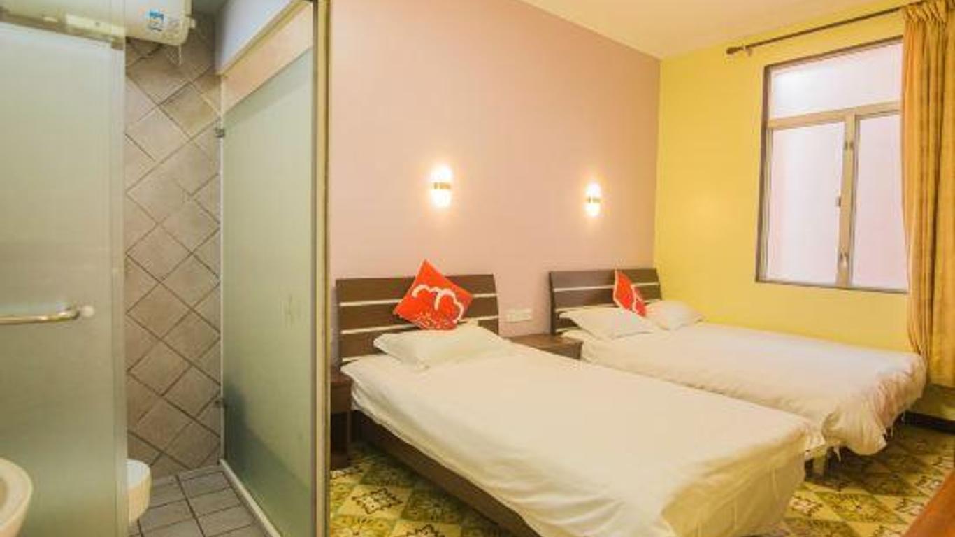 Gulangyu Sijiaolou Family Inn