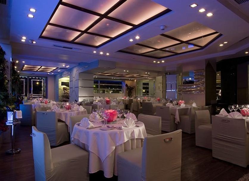 Banquet hall Photo