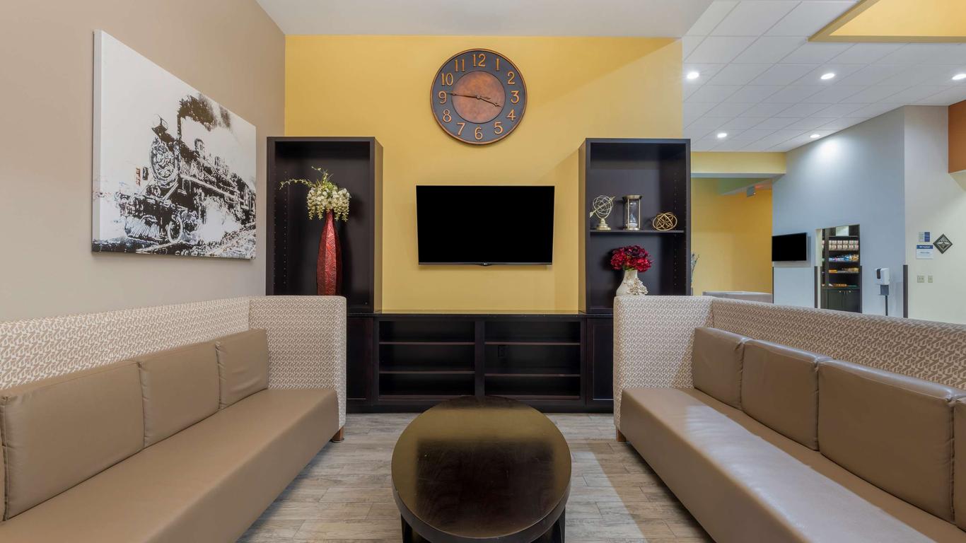Best Western Plus North Platte Inn & Suites