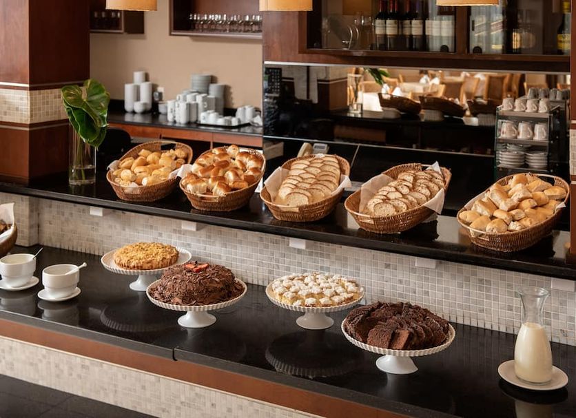 Buffet Photo