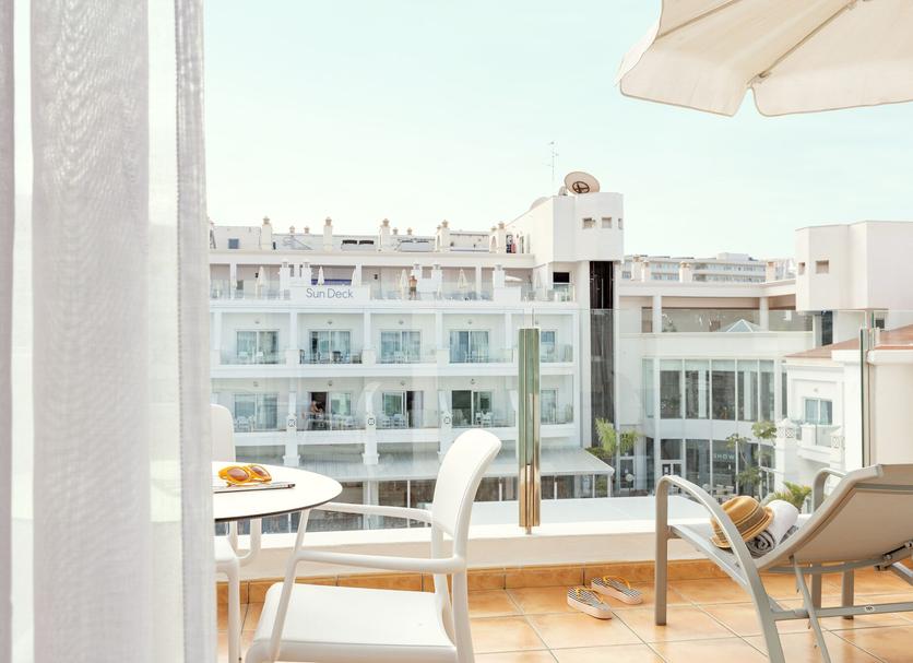 Balcony Photo