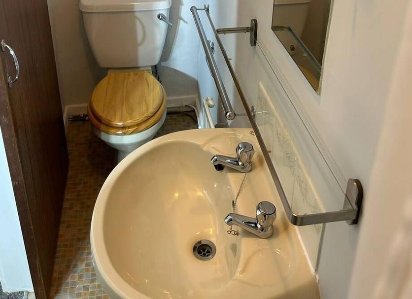 Bathroom Photo