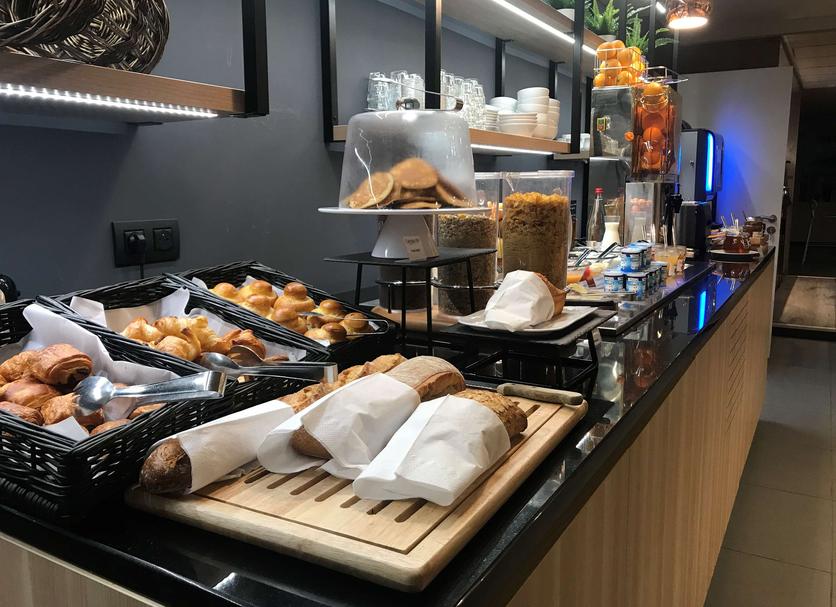 Buffet Photo