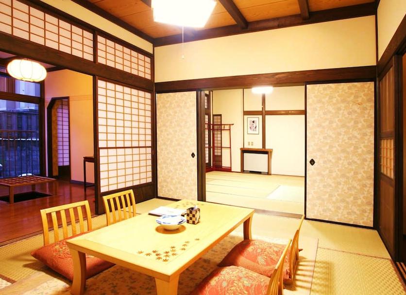 Dining room Photo