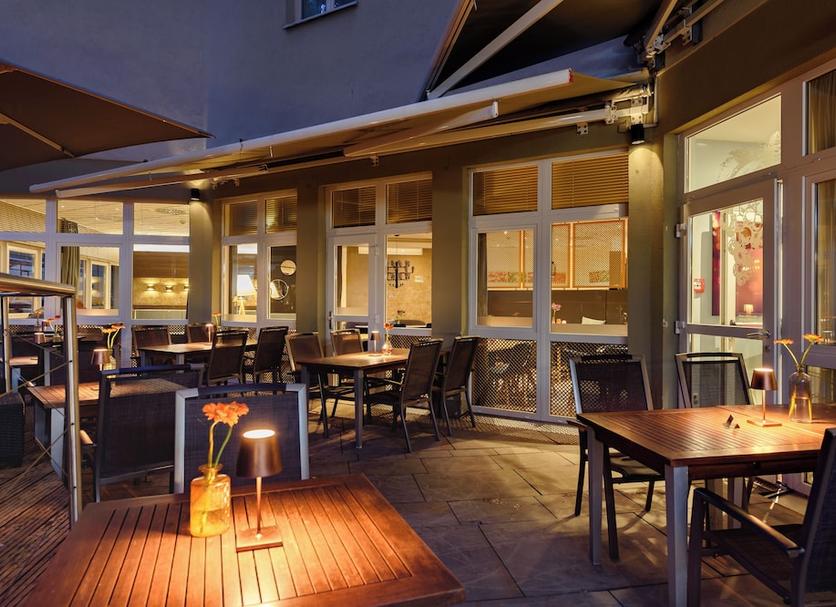 Restaurant Photo