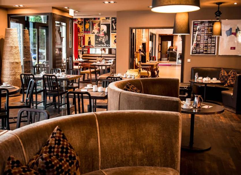 Restaurant Photo