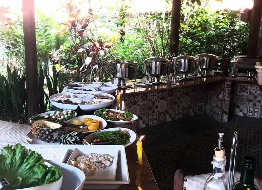 Buffet Photo