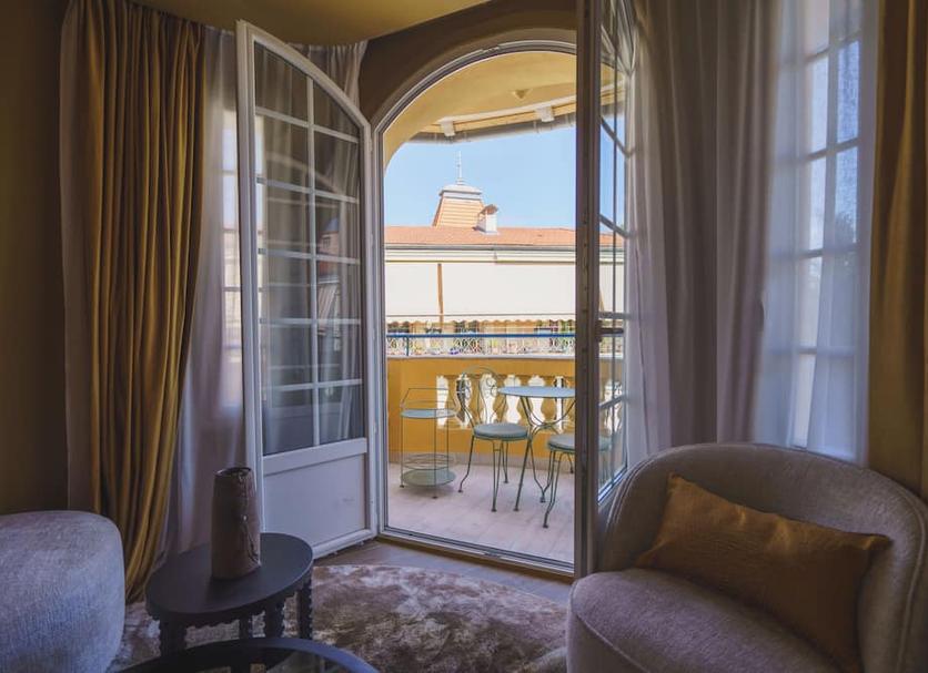 Balcony Photo