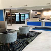 Holiday Inn Express & Suites Arlington North – Stadium Area