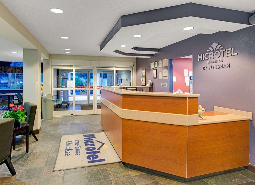 Front desk Photo