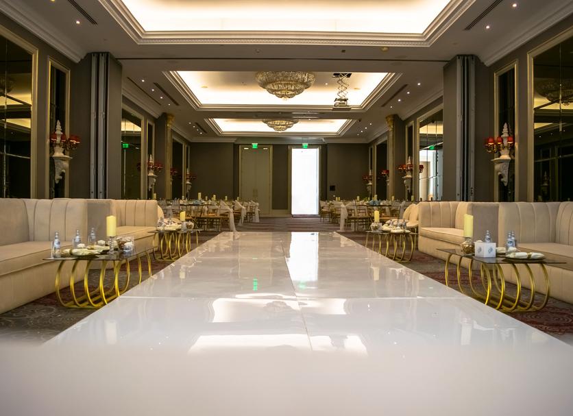 Banquet hall Photo