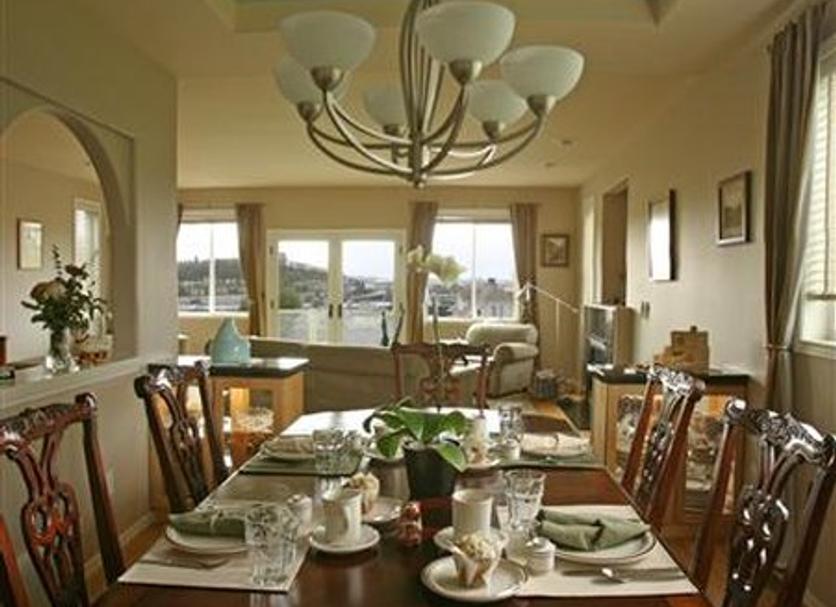 Dining room Photo