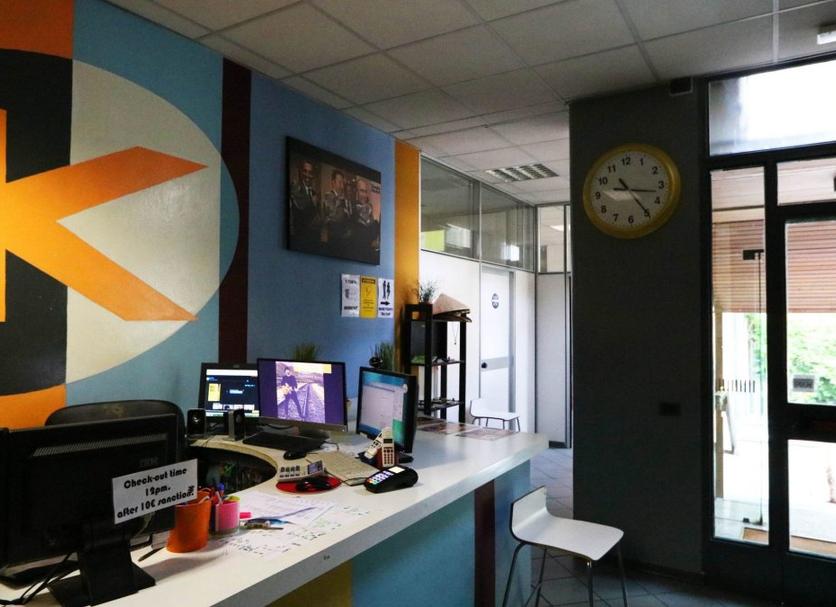 Front desk Photo