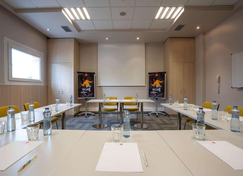 Conference room Photo