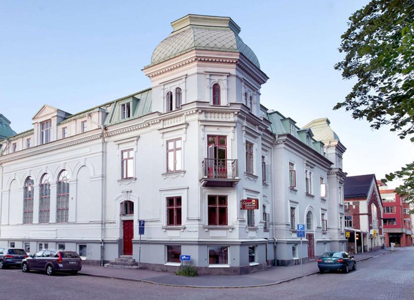 Building Photo
