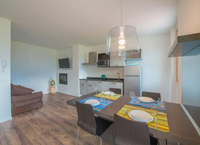 Dining room Photo