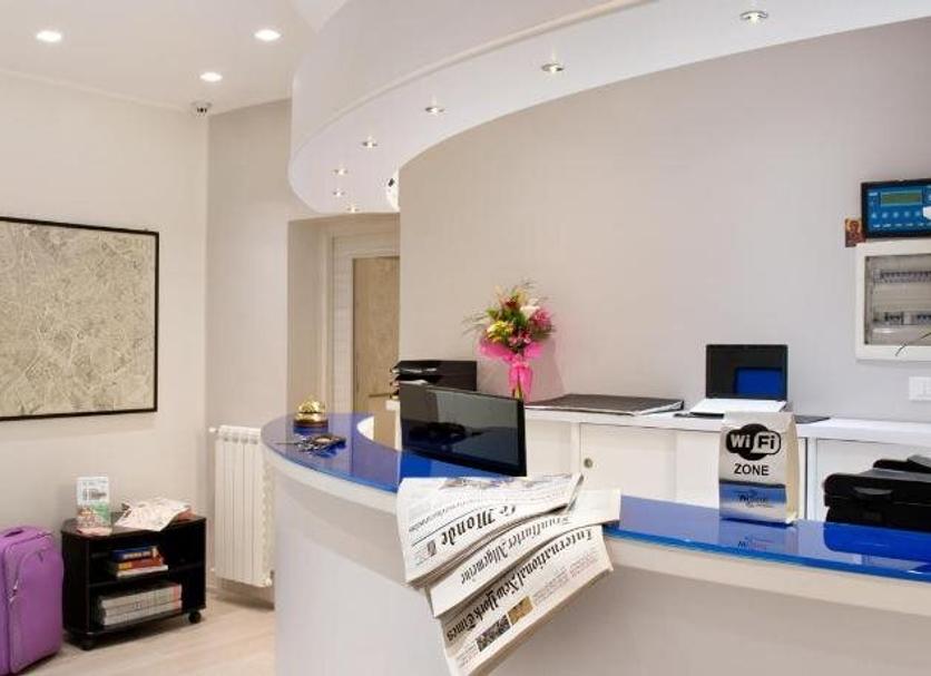 Front desk Photo