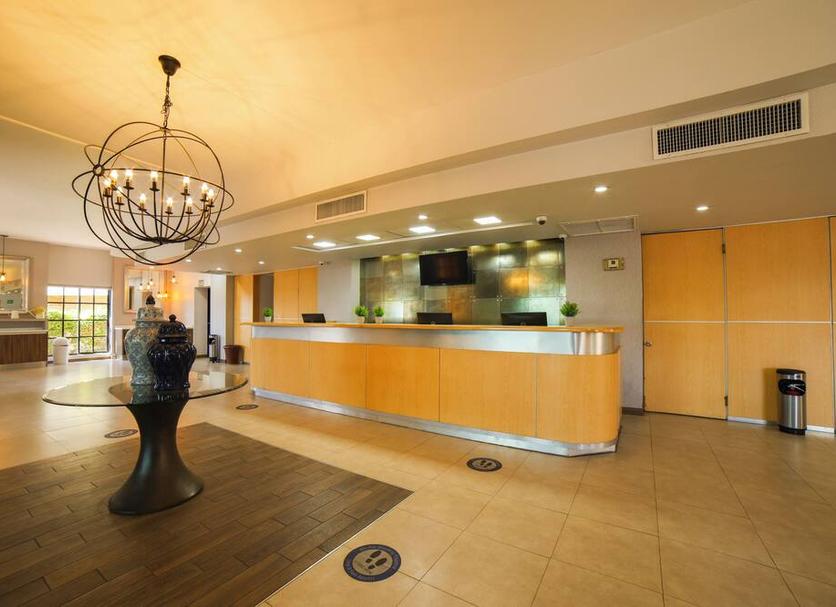 Front desk Photo