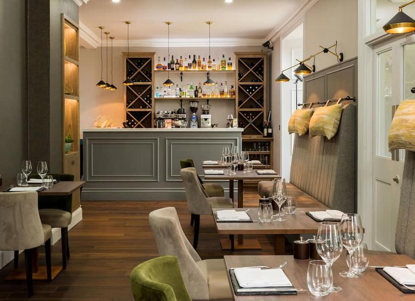 Restaurant Photo