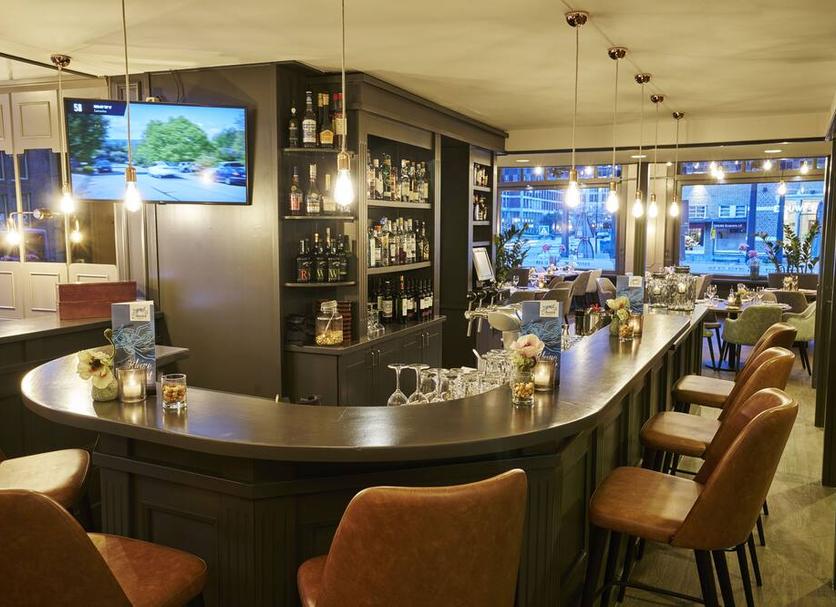Bar Photo