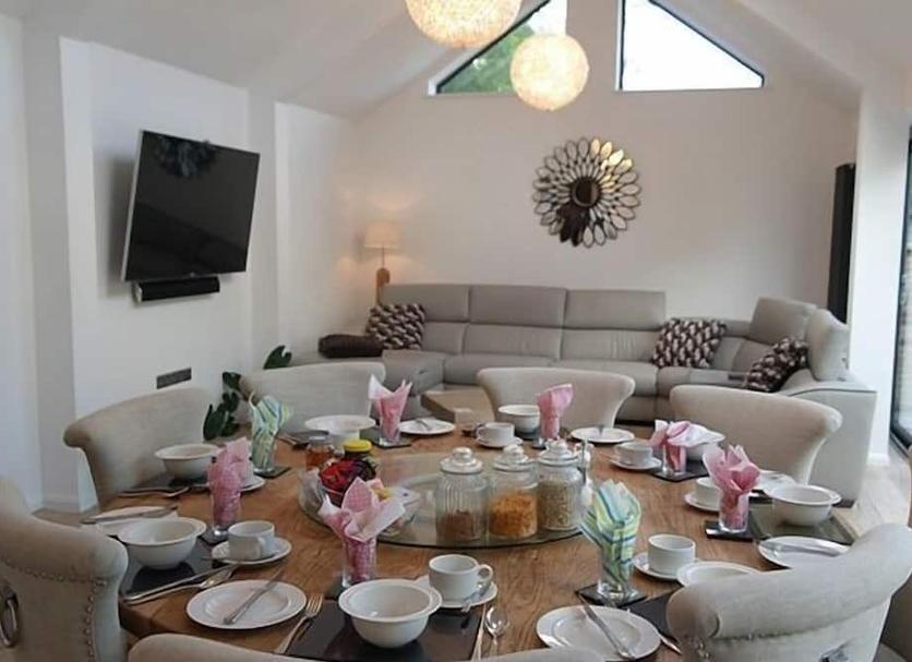 Dining room Photo